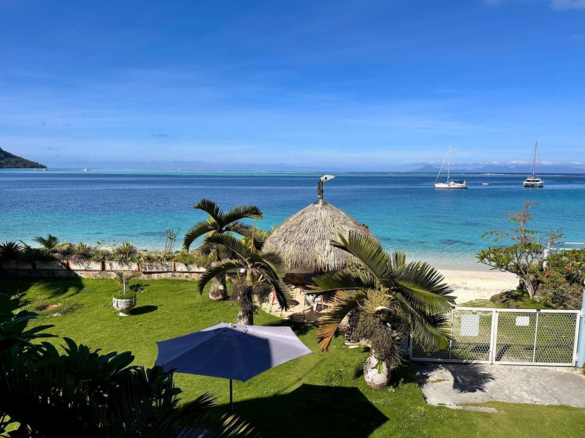 Meri Lodge Huahine Fare Exterior foto